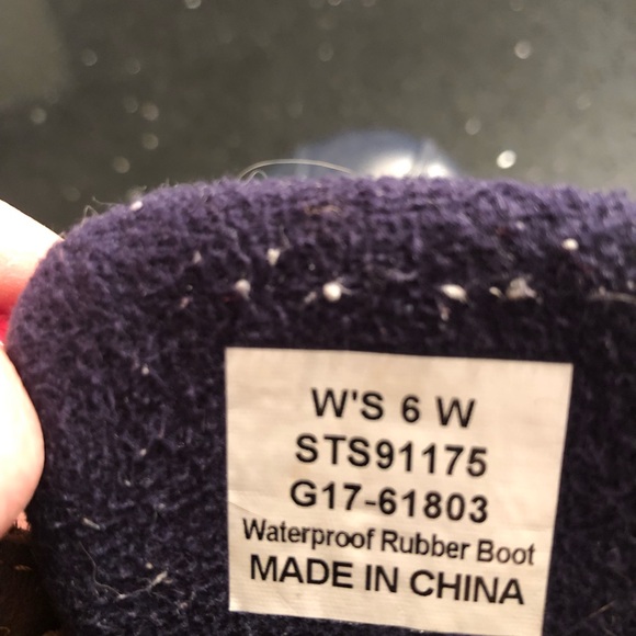 Sperry - Picture 3 of 3